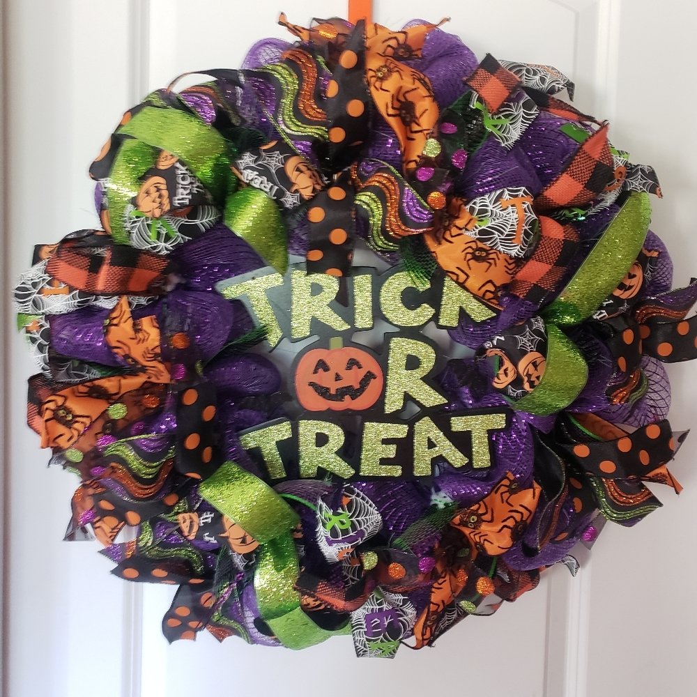 Halloween/ Trick or Treat Wreath
